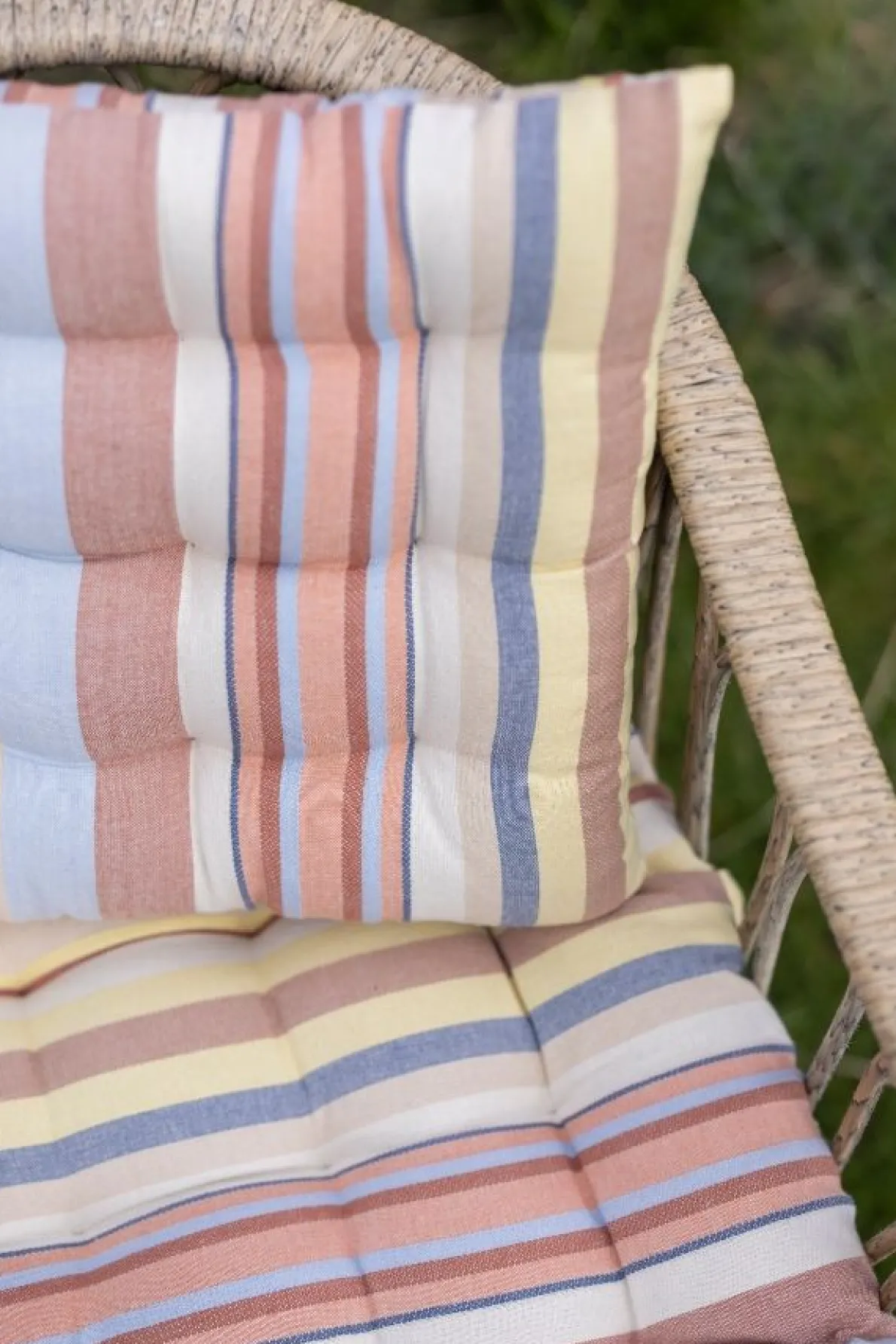 Bankkussen, GOTS bio-katoen, zomerstreep, 140 x 50 cm