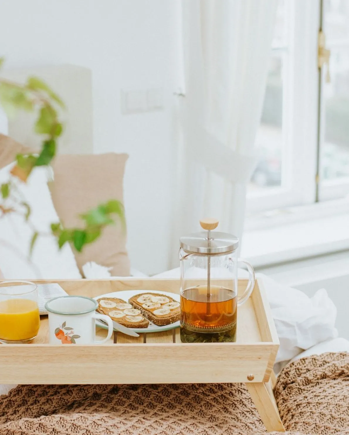 Bedtafeltje, rubberhout