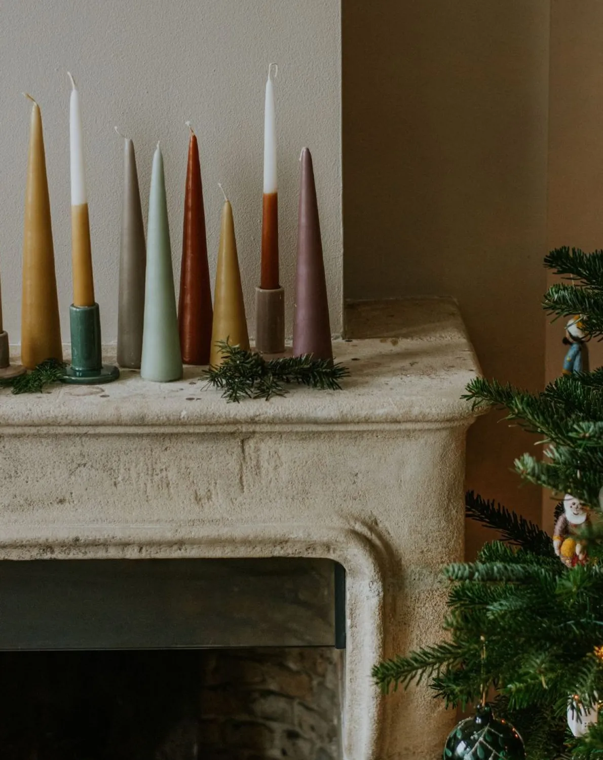 Dinerkaars, dip dye, geel, set van 2