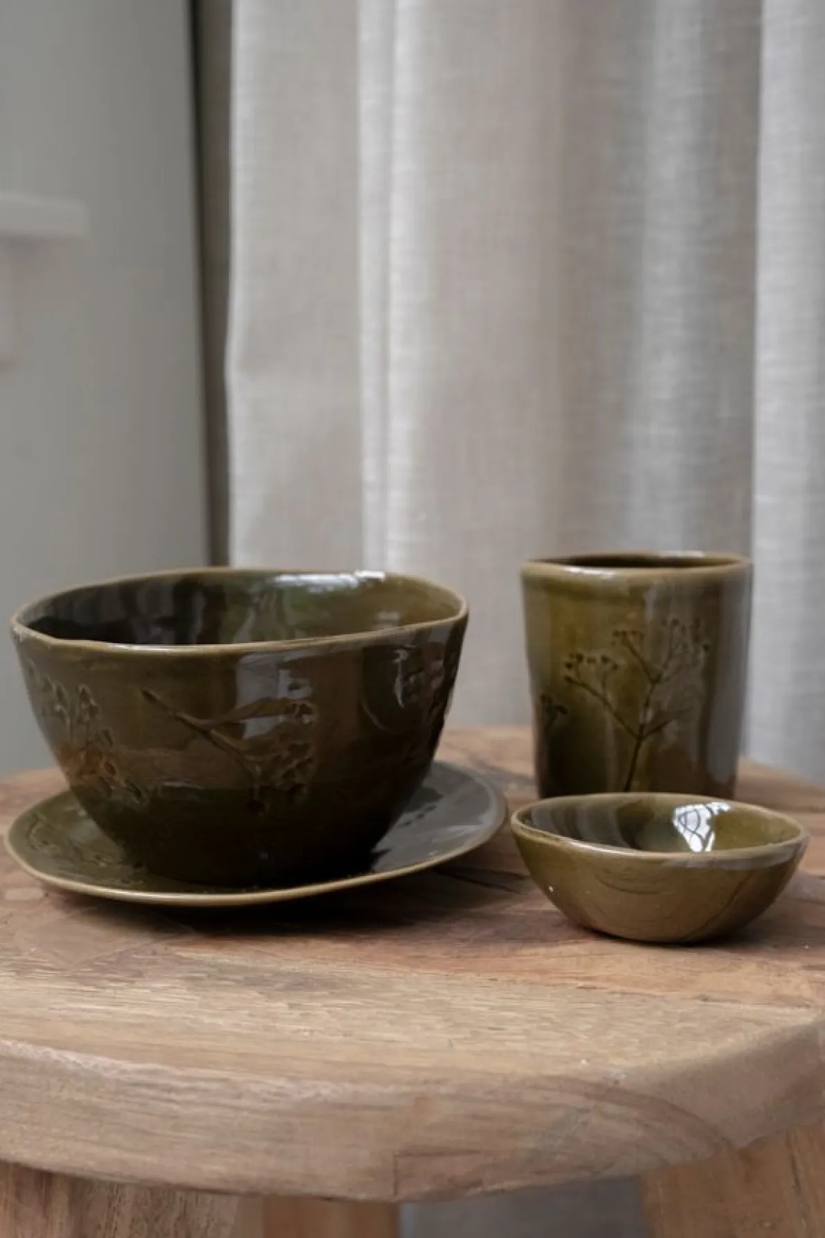 Gebaksbordje, steengoed, donkergroen, Ø17 X 2 cm