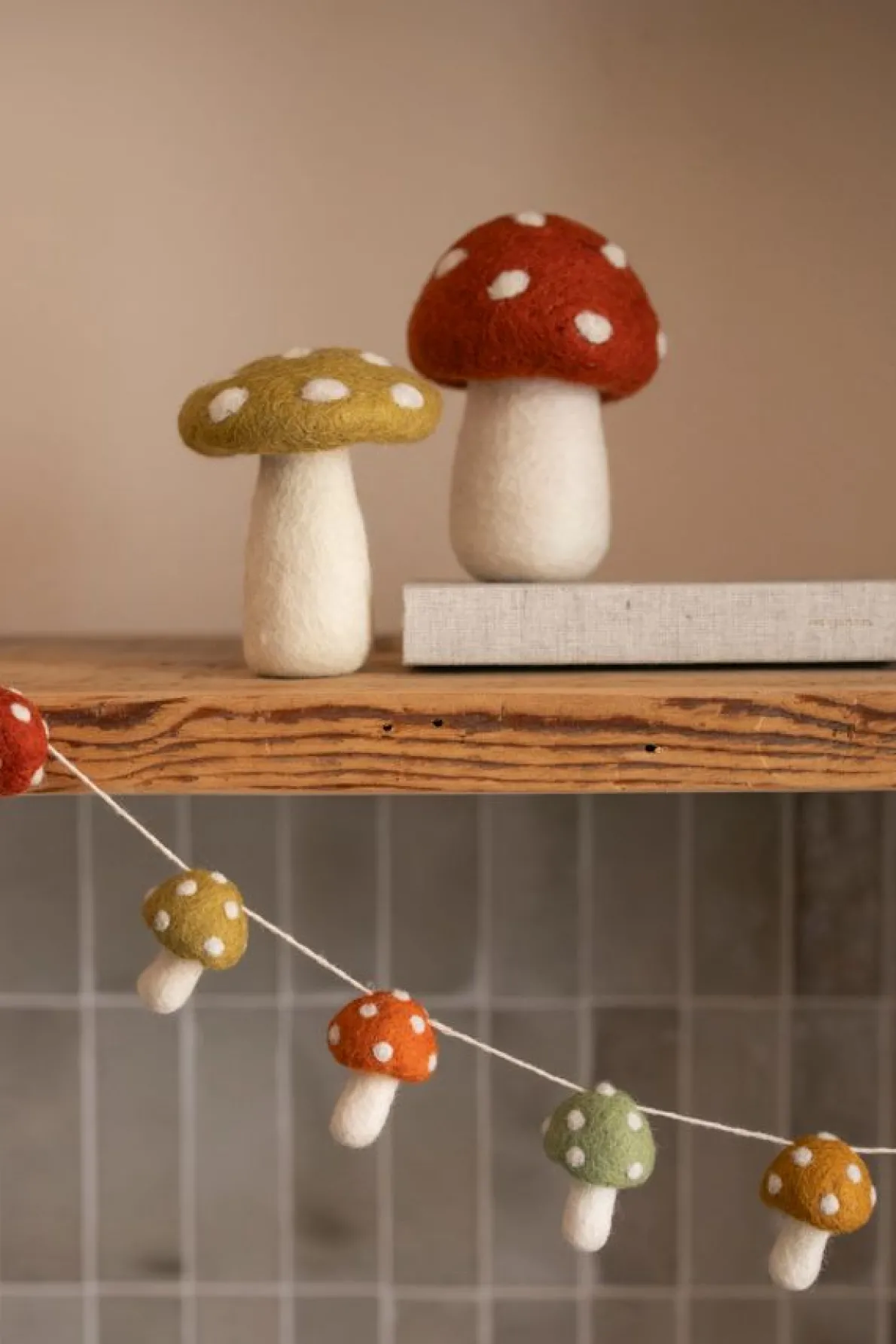 Grote paddenstoel, vilt, rood, ca. 14 cm