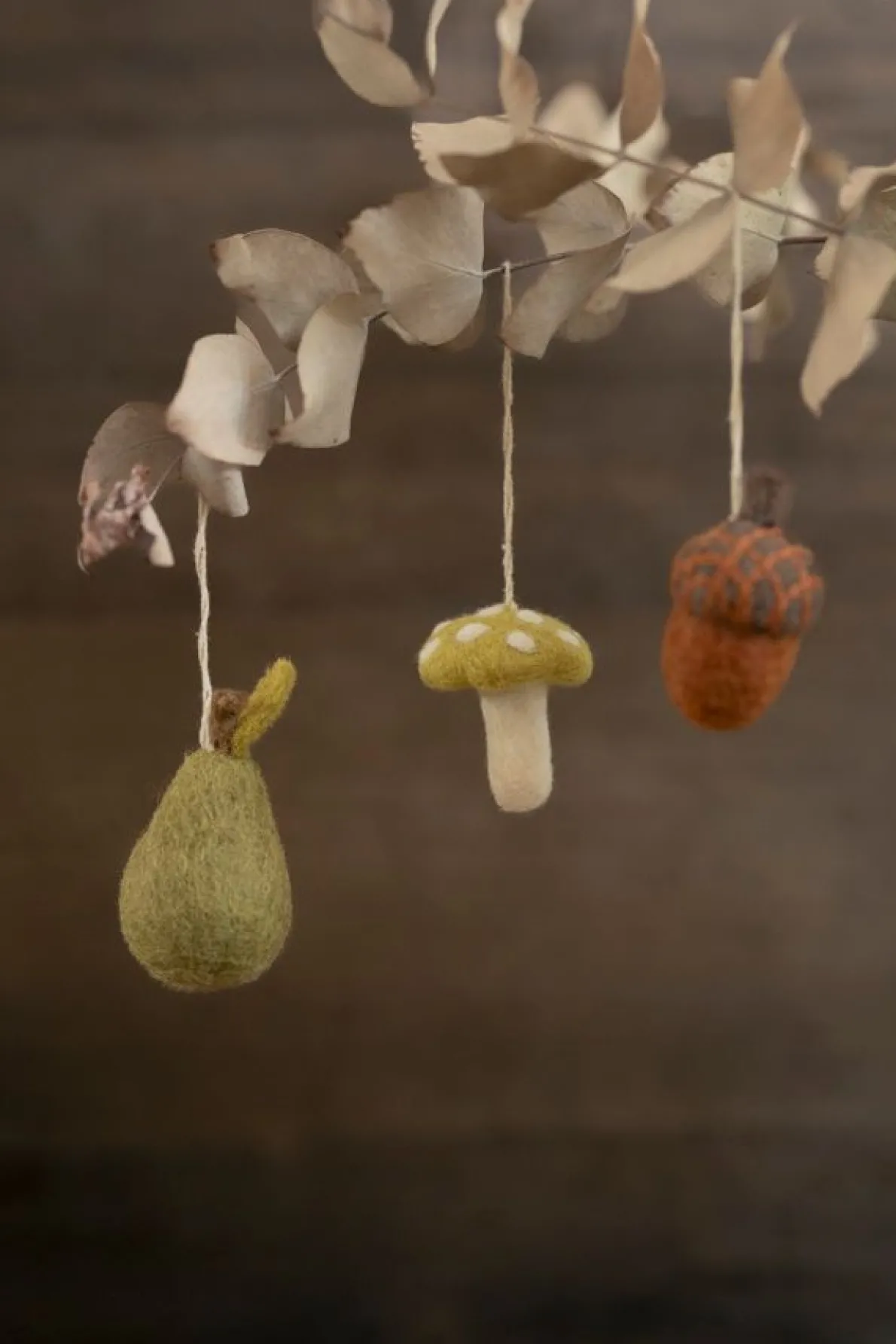 Hanger paddenstoel, vilt, groen met witte stippen