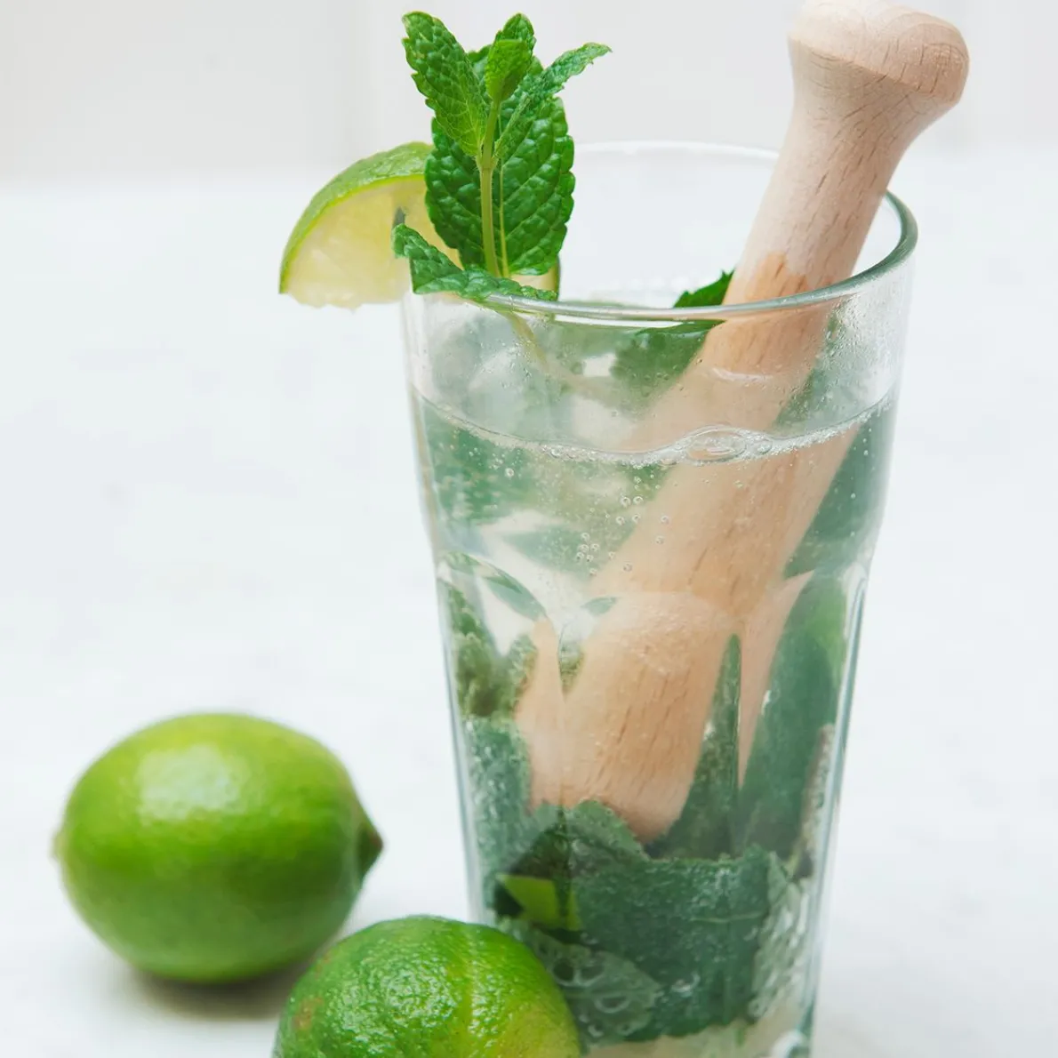 Stamper, onbehandeld beukenhout, 15 cm