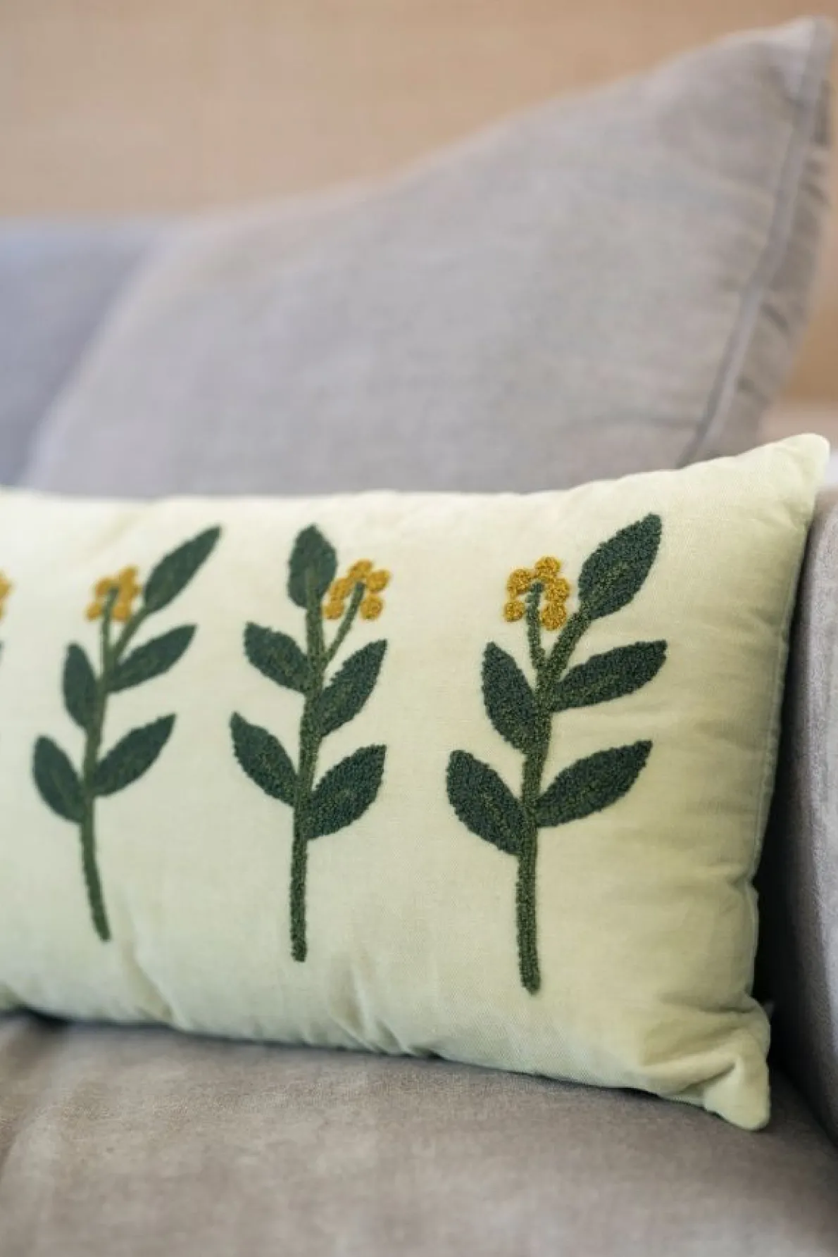 Velours kussen, bio-katoen, takjes, groen, 30 x 50 cm