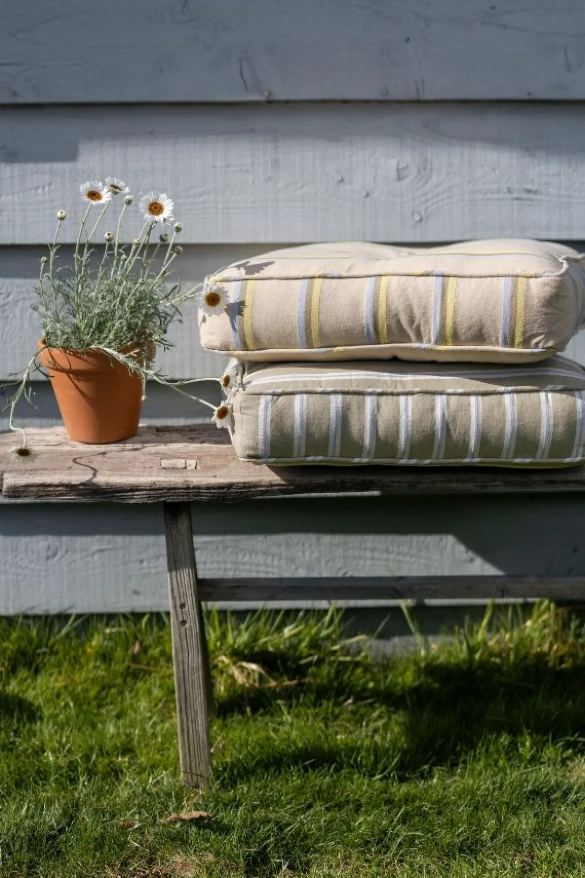 Zitmatras, GOTS bio-katoen, zand gestreept, 50 x 50 cm